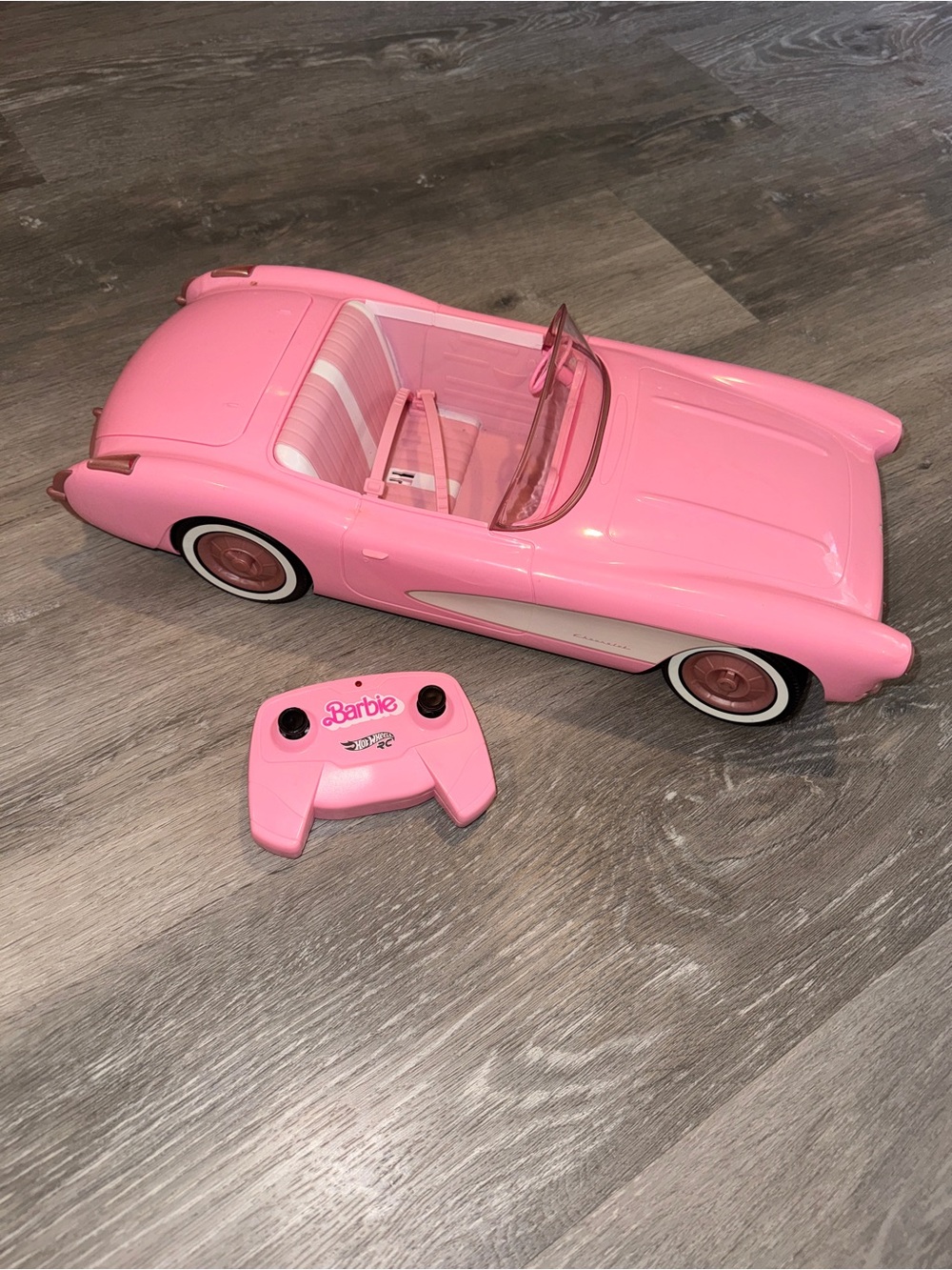 Hot Wheels Barbie RC Convertible – Pink